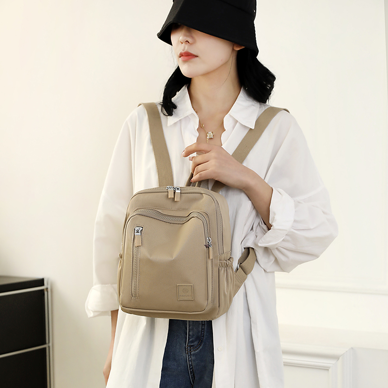 Waterproof Backpack for Women  - Canvas Backpack Casual のレビューと価格