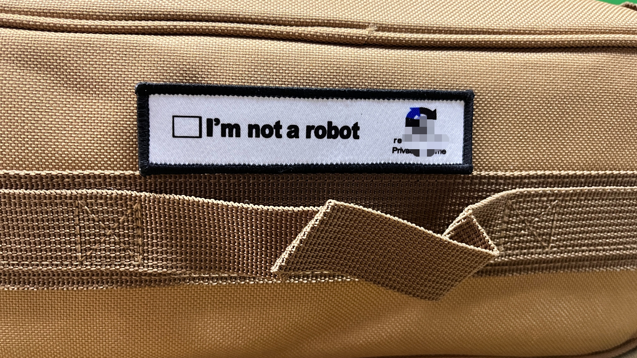 I'm Not A Robot Tactical Patch - Urban Backpack Tactical のレビューと価格